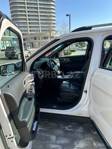 Ford Explorer 2015, 135,000 km - 3.5 л - Bakı