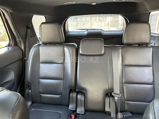 Ford Explorer 2015, 135,000 km - 3.5 л - Bakı