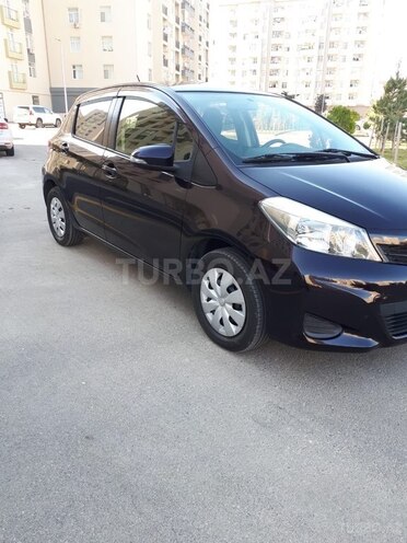 Toyota Vitz 2014, 87,000 km - 1.3 l - Bakı