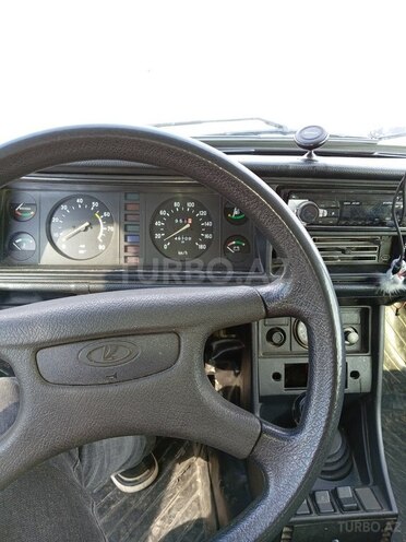 LADA (VAZ) 2107 1995, 300,000 km - 1.6 л - Qax