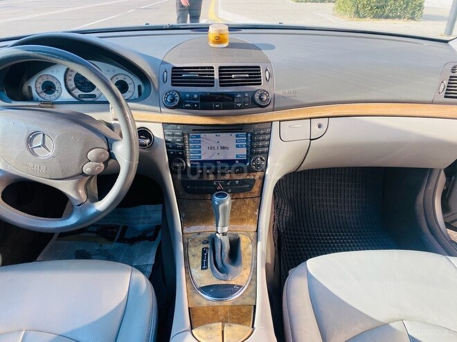 Mercedes E 220 2006, 385,000 km - 2.2 l - Bakı