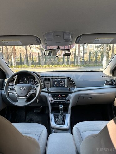 Hyundai Elantra 2016, 166,627 km - 2.0 л - Bakı