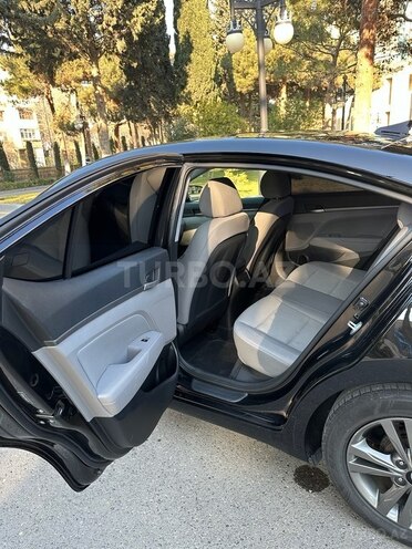 Hyundai Elantra 2016, 166,627 km - 2.0 л - Bakı