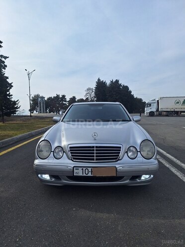 Mercedes E 280 1999, 360,000 km - 2.8 l - Qax