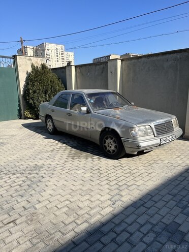 Mercedes E 230 1986, 300,000 km - 2.3 l - Bakı