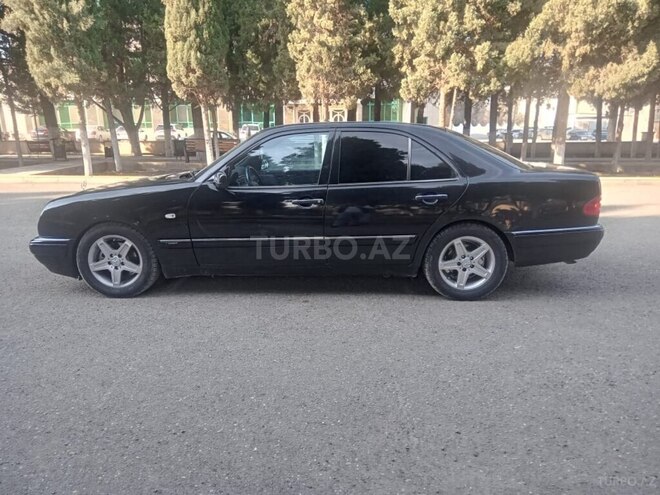 Mercedes E 240 1998, 310,000 km - 2.4 l - Gəncə