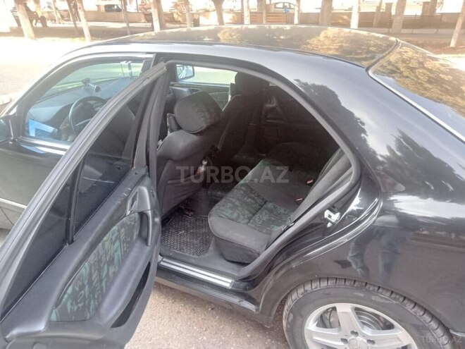 Mercedes E 240 1998, 310,000 km - 2.4 l - Gəncə