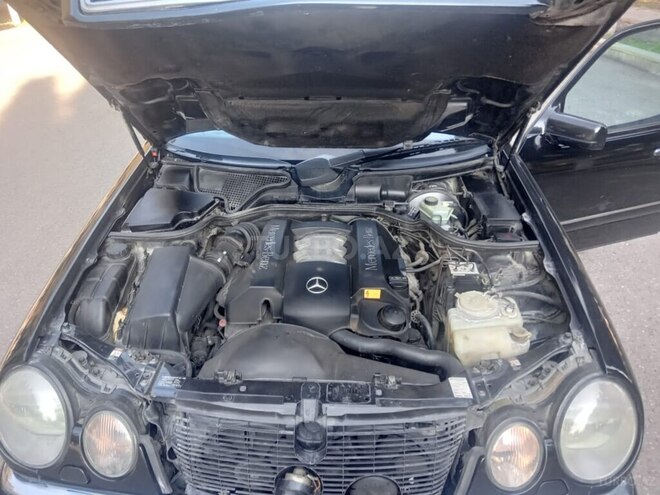 Mercedes E 240 1998, 310,000 km - 2.4 l - Gəncə