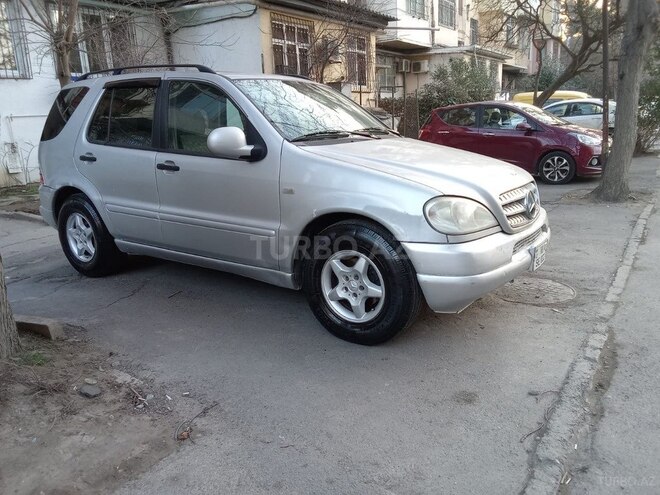 Mercedes ML 320 2000, 262,600 km - 3.2 l - Bakı