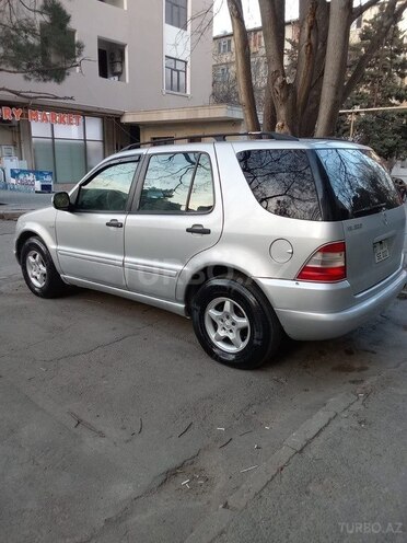 Mercedes ML 320 2000, 262,600 km - 3.2 l - Bakı