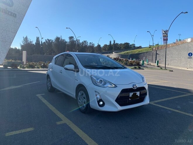 Toyota Prius C 2016, 67,000 km - 1.5 l - Bakı