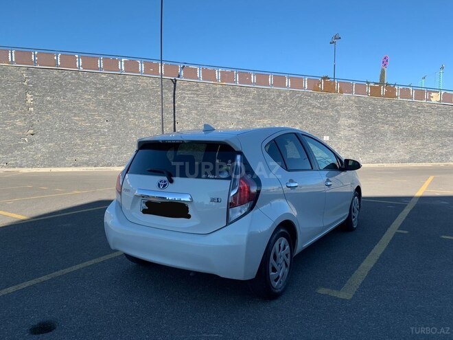 Toyota Prius C 2016, 67,000 km - 1.5 l - Bakı