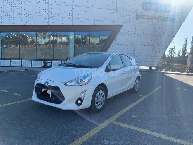 Toyota Prius C 2016, 67,000 km - 1.5 l - Bakı