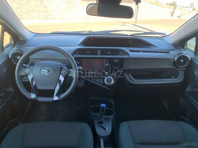 Toyota Prius C 2016, 67,000 km - 1.5 l - Bakı