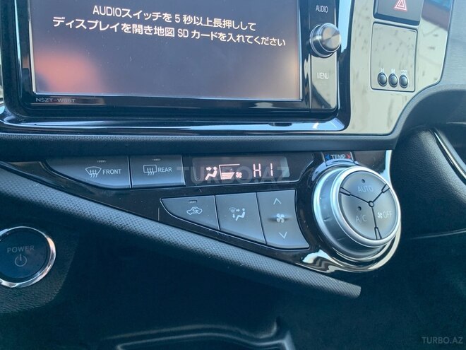 Toyota Prius C 2016, 67,000 km - 1.5 l - Bakı