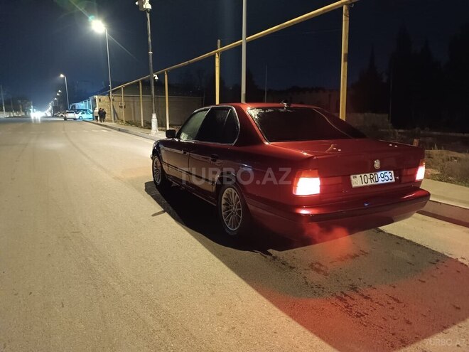 BMW 520 1991, 333,000 km - 2.0 l - Bakı