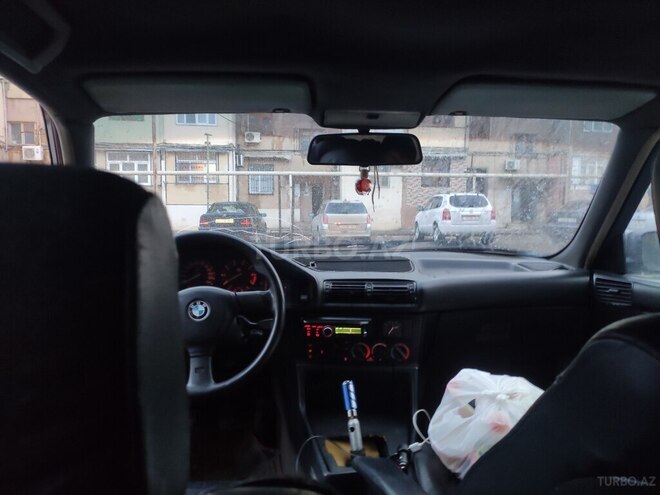 BMW 520 1991, 333,000 km - 2.0 l - Bakı