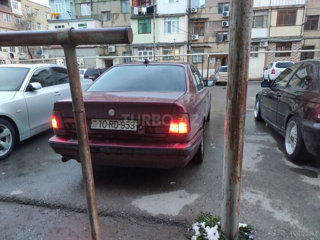 BMW 520 1991, 333,000 km - 2.0 l - Bakı