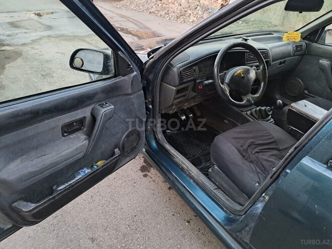 Renault 19 1998, 589,000 km - 1.6 l - Quba