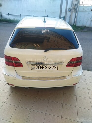 Mercedes B 180 2009, 89,000 km - 1.7 л - Gəncə