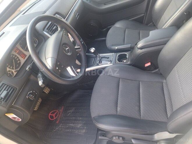 Mercedes B 180 2009, 89,000 km - 1.7 л - Gəncə