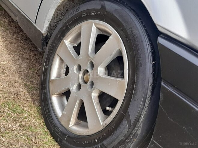 Volkswagen Passat 1991, 478,000 km - 1.8 l - Balakən