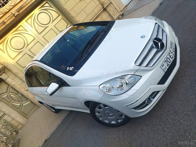 Mercedes B 180 2009, 89,000 km - 1.7 л - Gəncə