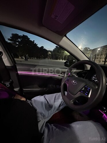 Hyundai Elantra 2016, 175,000 km - 2.0 l - Sumqayıt