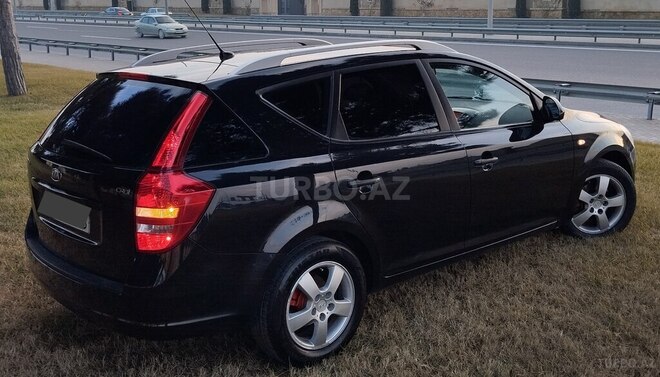 Kia Ceed 2009, 228,000 km - 1.6 l - Bakı