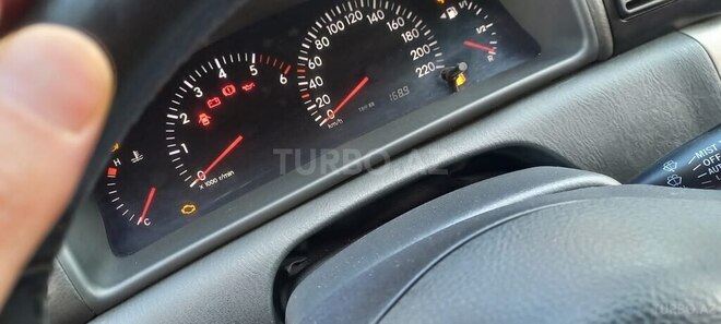 Toyota Corolla 2005, 189,000 km - 1.4 l - Bakı