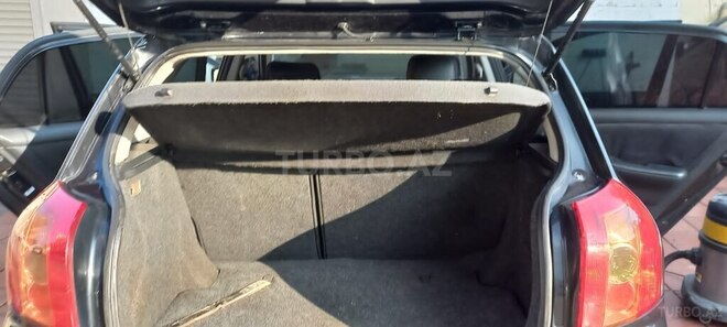 Toyota Corolla 2005, 189,000 km - 1.4 l - Bakı