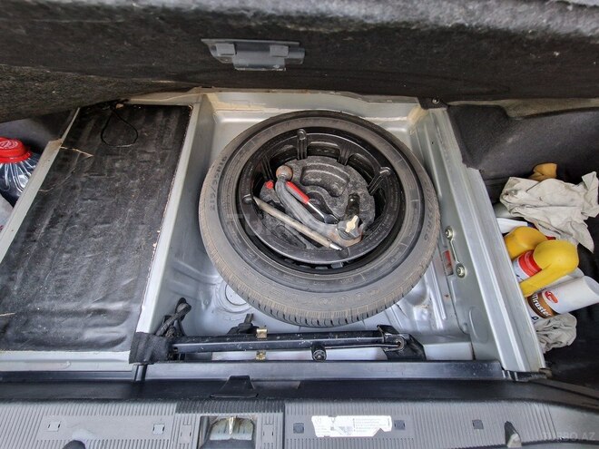 Mercedes E 270 1999, 365,900 km - 2.7 l - Bakı