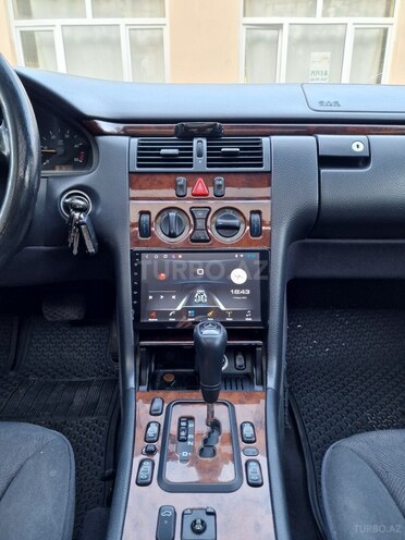 Mercedes E 270 1999, 365,900 km - 2.7 l - Bakı