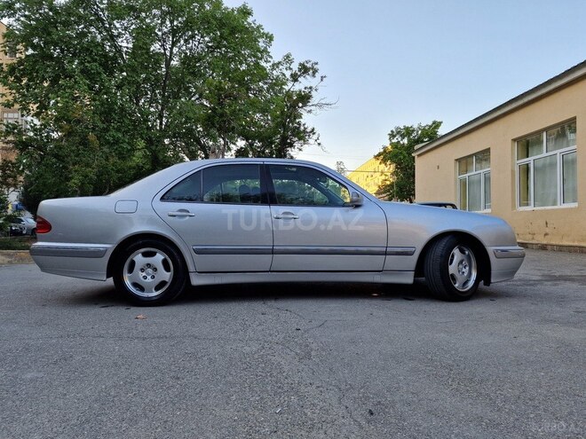 Mercedes E 270 1999, 365,900 km - 2.7 l - Bakı