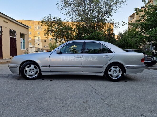 Mercedes E 270 1999, 365,900 km - 2.7 l - Bakı