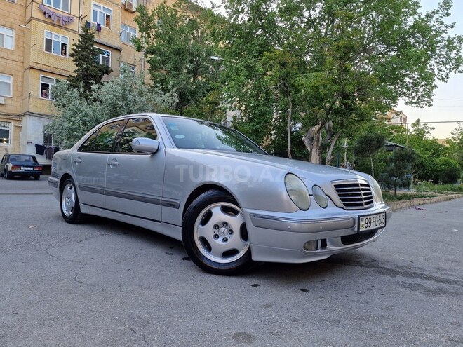 Mercedes E 270 1999, 365,900 km - 2.7 l - Bakı