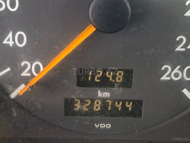 Mercedes C 280 1995, 329,000 km - 2.8 l - Bakı