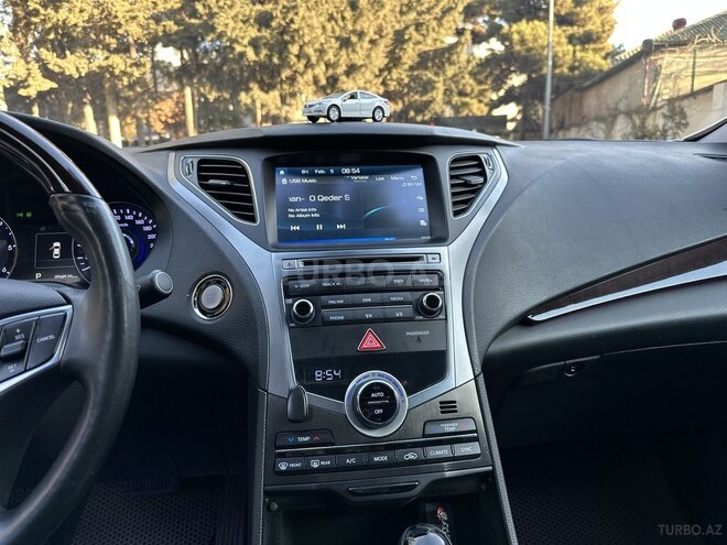 Hyundai Grandeur 2015, 204,515 km - 2.2 л - Bakı