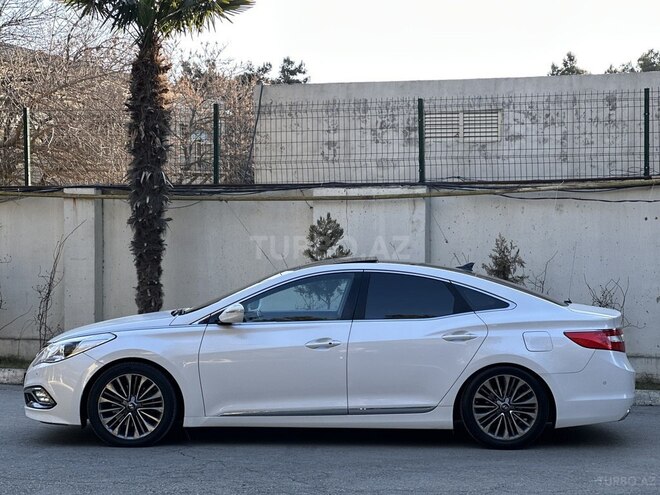 Hyundai Grandeur 2015, 204,515 km - 2.2 л - Bakı