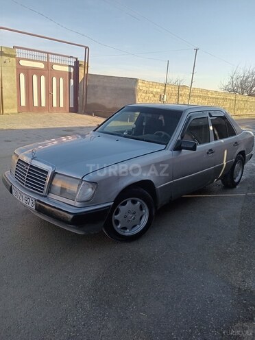 Mercedes E 200 1993, 333,000 km - 2.0 l - Bakı
