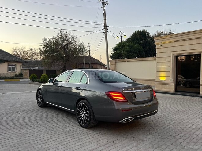 Mercedes E 220 2018, 135,000 km - 2.0 l - Bakı
