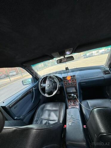 Mercedes C 220 1998, 353,000 km - 2.2 l - Bakı