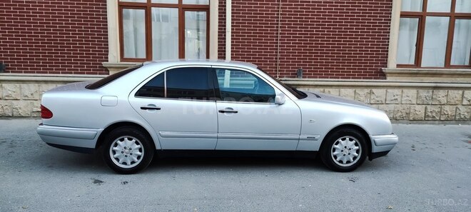 Mercedes E 200 1997, 430,000 km - 2.0 l - Bakı