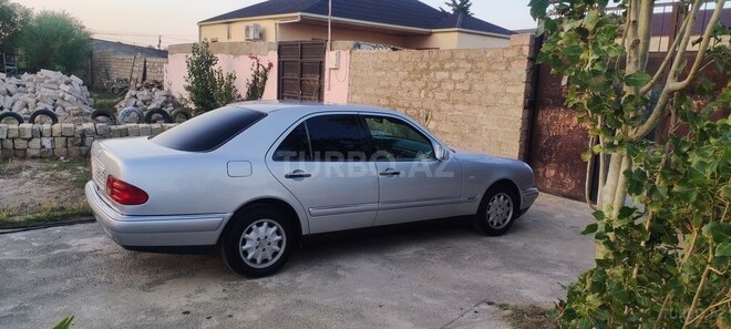 Mercedes E 200 1997, 430,000 km - 2.0 l - Bakı