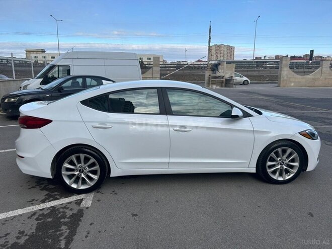 Hyundai Elantra 2017, 95,000 km - 2.0 l - Bakı