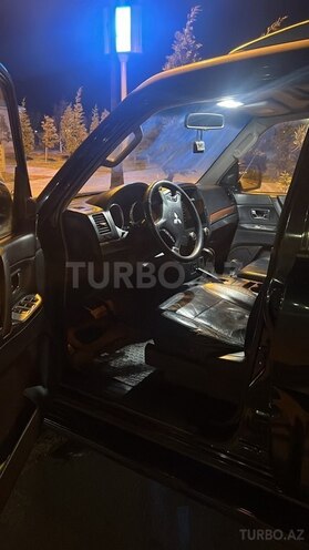 Mitsubishi Pajero 2007, 288,564 km - 3.0 l - Sumqayıt