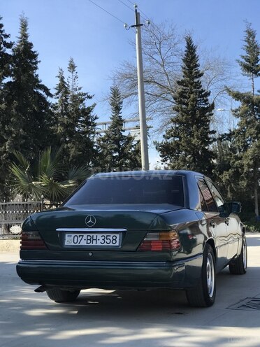 Mercedes E 300 1993, 124,000 km - 3.0 l - Sabirabad