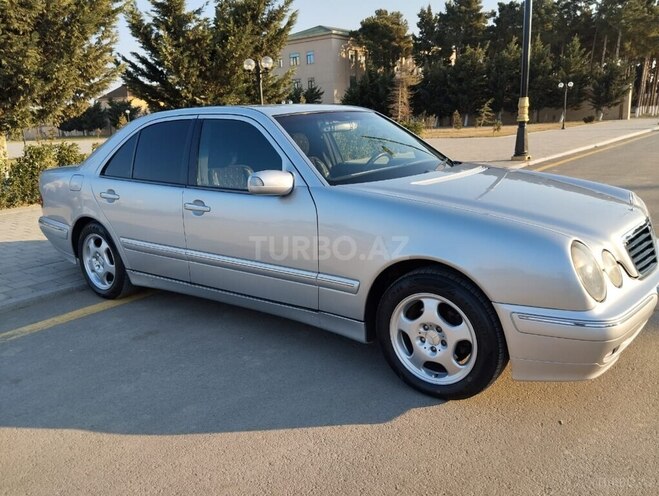 Mercedes E 220 2001, 371,000 km - 2.2 l - Neftçala