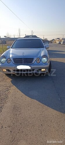 Mercedes E 220 2001, 371,000 km - 2.2 l - Neftçala