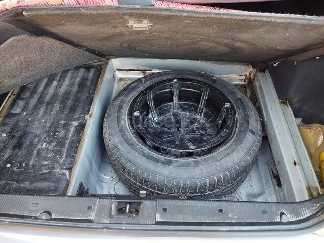 Mercedes E 220 2001, 371,000 km - 2.2 l - Neftçala